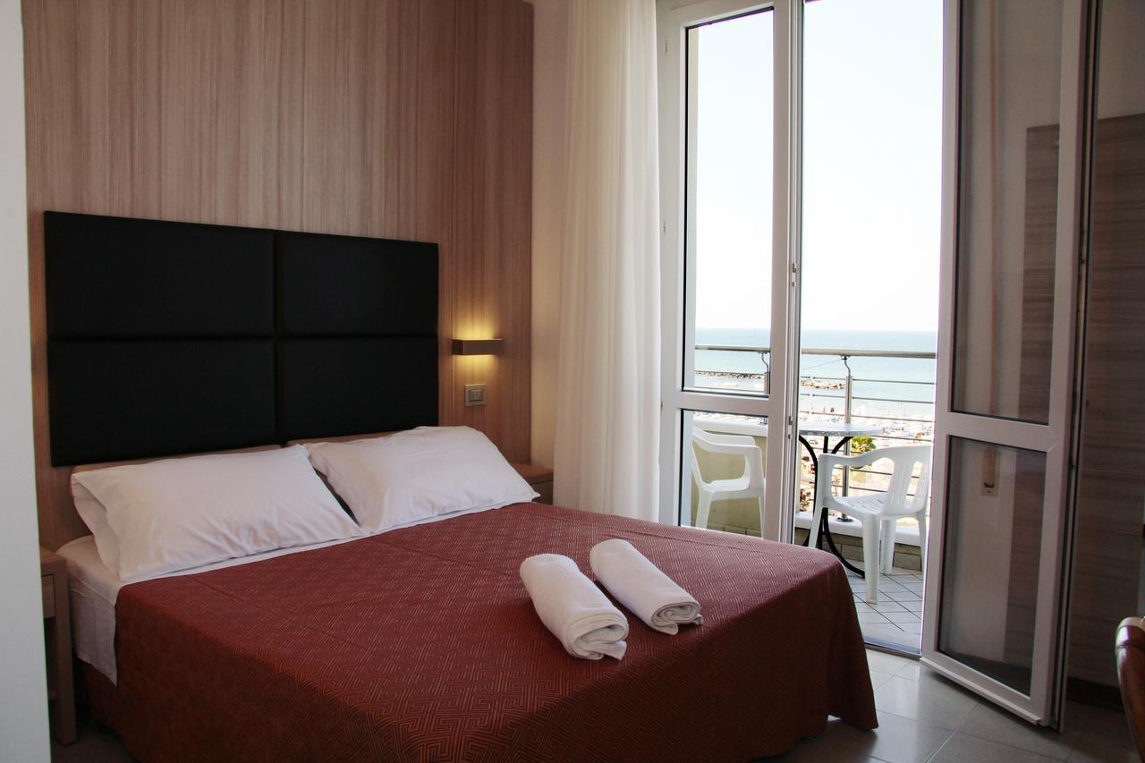 Hotel Bellevue كاتوليكا المظهر الخارجي الصورة