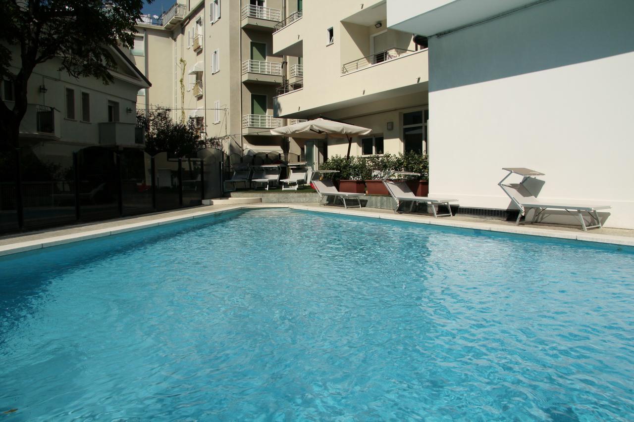Hotel Bellevue كاتوليكا المظهر الخارجي الصورة
